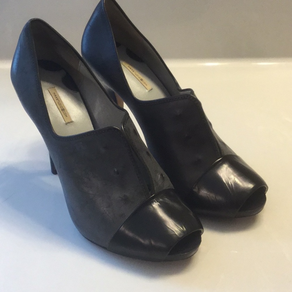 Max Studio peep toe stilettos SZ 6.5